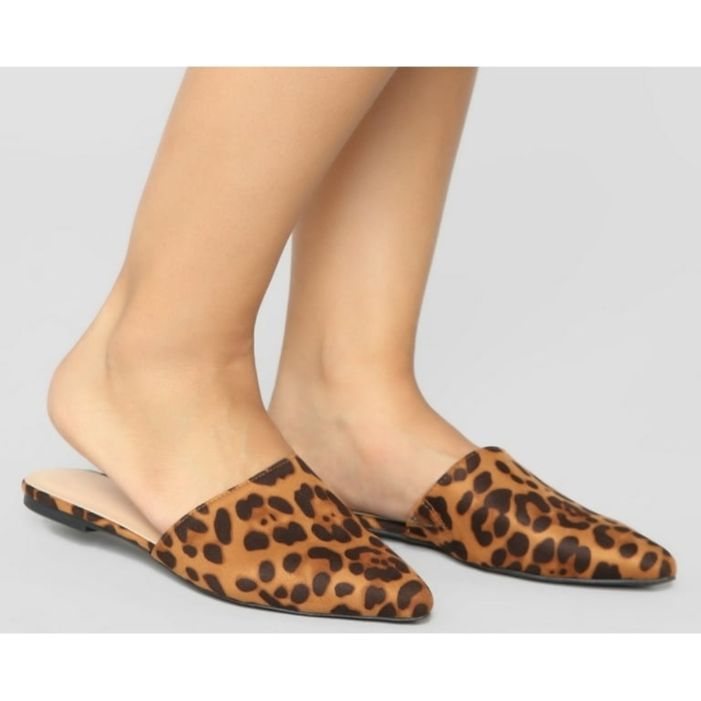 Wild Diva Women's Closed-Toe Mules - Size 6